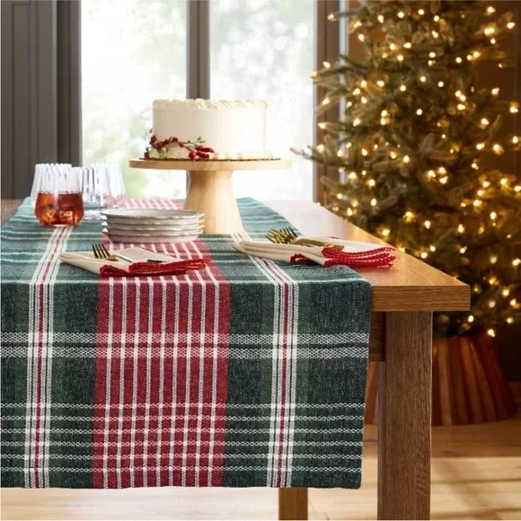 HEARTH & HAND NEW signature plaid table runner -red/green -90x20 - Picture 2 of 5